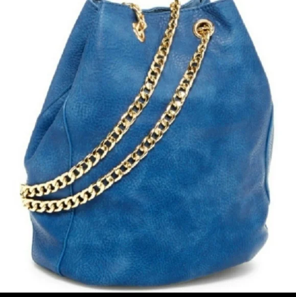 Beautiful Blue Pouch Bag - Picture 2 of 5